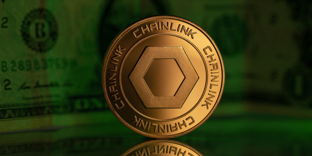 Chainlink Pumps 18%，在与摩根大通、纽约梅隆银行和DTCC进行华尔街试点后图标