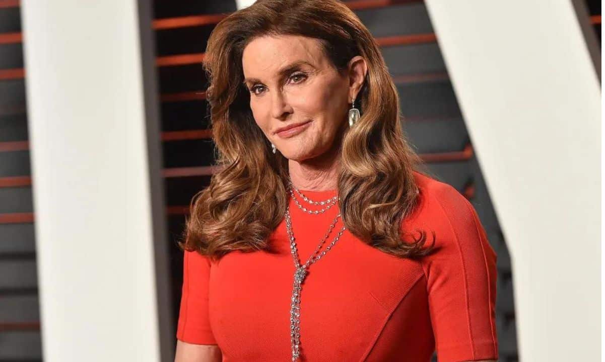 媒体名人Caitlyn Jenner推广新Meme Coin，社区对潜在黑客做出反应图标