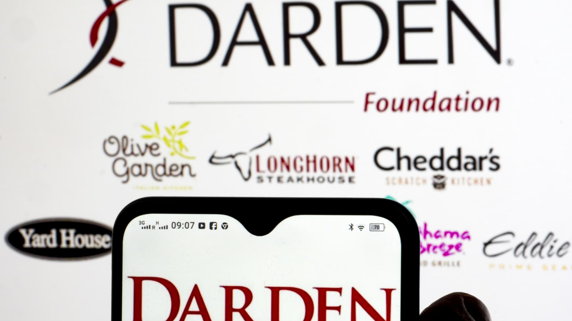 Darden Restaurants以约6.05亿美元收购Chuy's图标