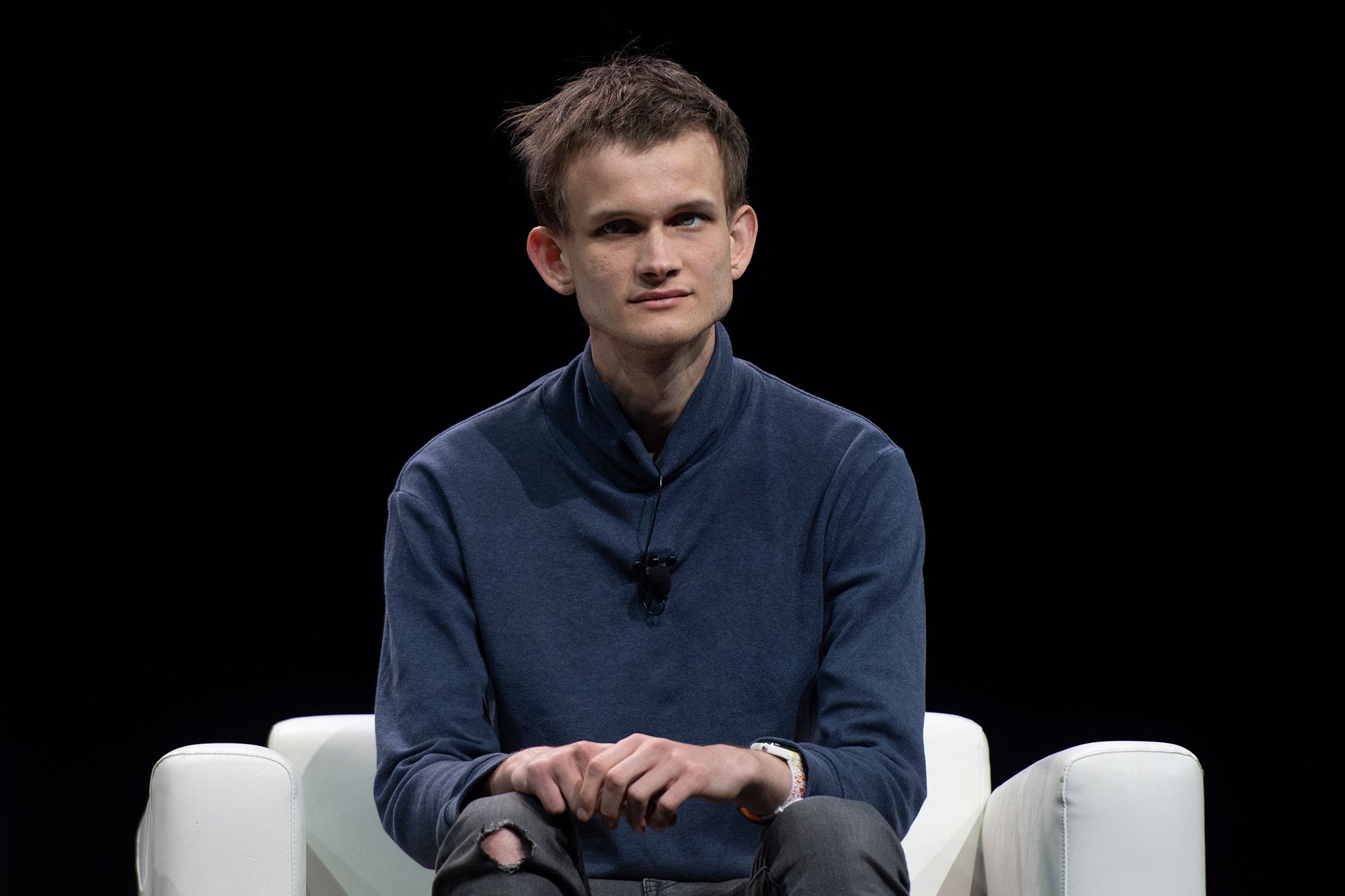 Vitalik Buterin为防御加速主义注册了“dacc.eth”ENS图标