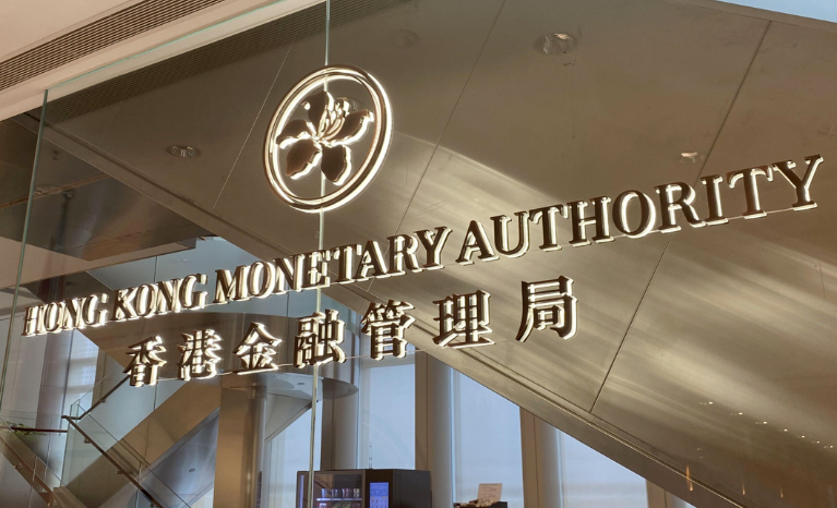 以太坊暴涨11%带火合规理财！香港牌照交易所推8%年化ETH质押产品