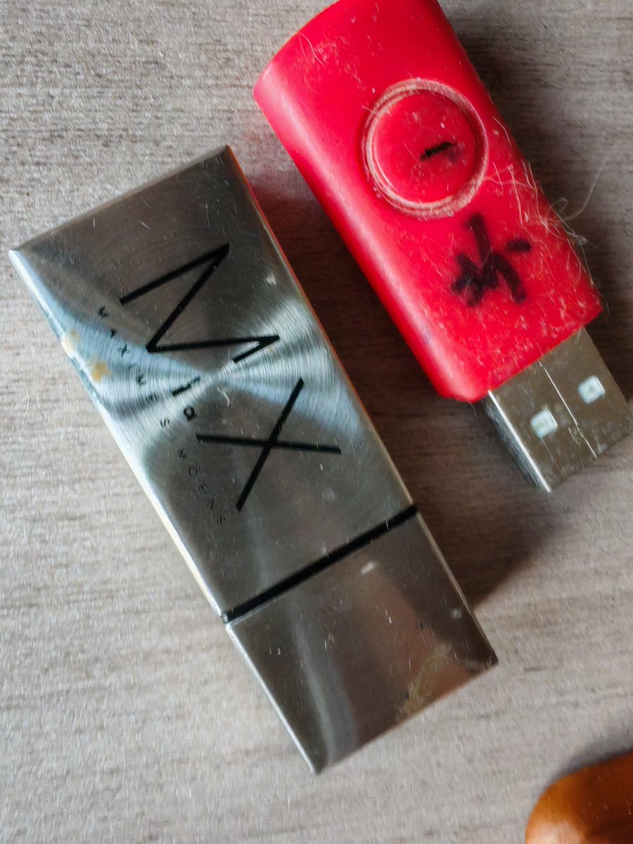 Two USB flash drives were recovered, containing a large number of mnemonics😂😂😂