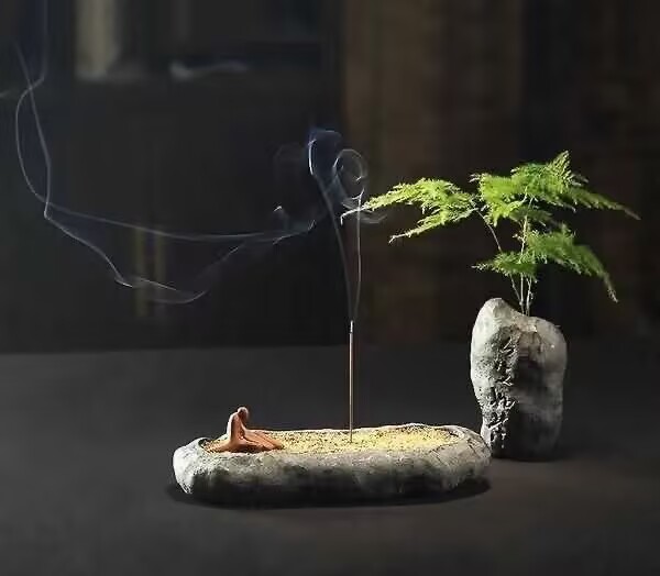 Amitabha. Calm down. Calm down. Let me offer a moment of silence for myself. I didn't listen to my friends, and I can only blame myself for my greed.

Sometimes I wonder, in extreme market conditions like this, what if there were a mini-program that could pre-deposit stablecoins? When the overall market plummets, it would automatically analyze and select high-quality stocks to buy. Otherwise, if there aren't any extreme market conditions, I could just treat it as a deposit on the platform.

According to @SentientAGI's development path, everyone can build applications based on it. If @SentientAGI also launched a separate mini-program function to organize these useful mini-programs, whether it's DeFi blockchain games or trading, people could do it all on the SentientAGI platform without having to switch back and forth between different web pages. This would create products that users expect and solve their pain points. I really hope this fantasy can become a reality.

#Sentient #KaitoAI #yapper