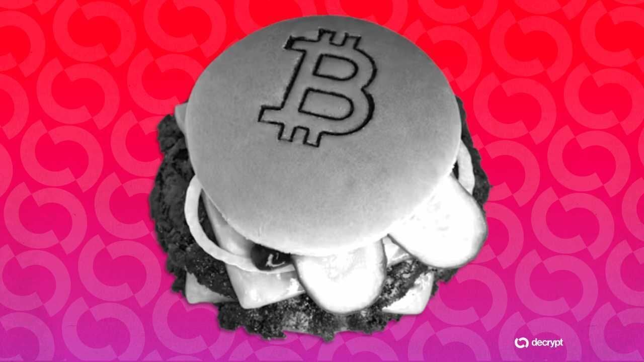 这款汉堡的面包上印有比特币标志