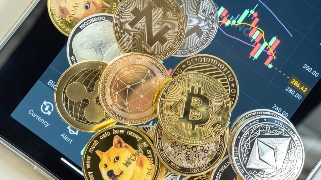 Crypto Market Shows Life: Bitcoin, Solana, and XRP Lead the Charge