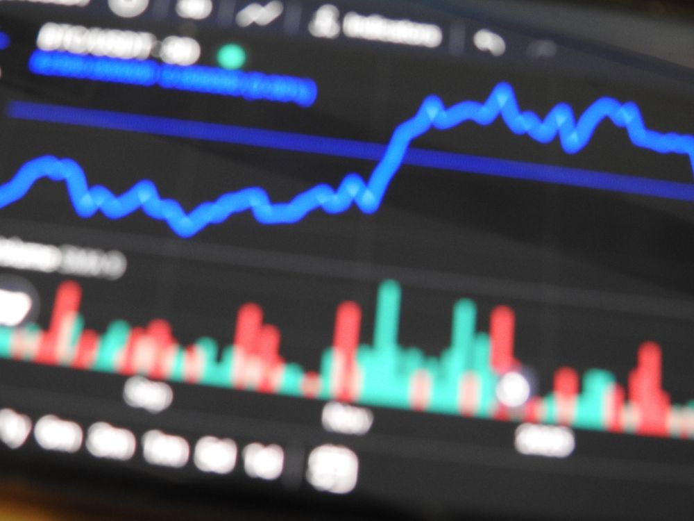 Cup-and-Handle Ignites XRP — $4 in Sight Amid 20-Day Moving Average Reclaim