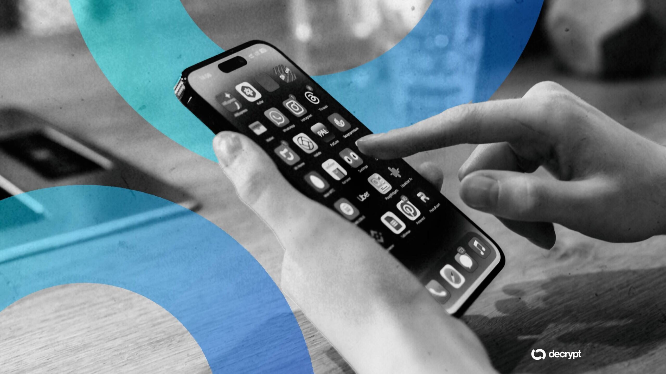 Decentralized Exchanges Like Hyperliquid Offer Leveraged Bets on Assets, Now Accessible Through MetaMask and Phantom