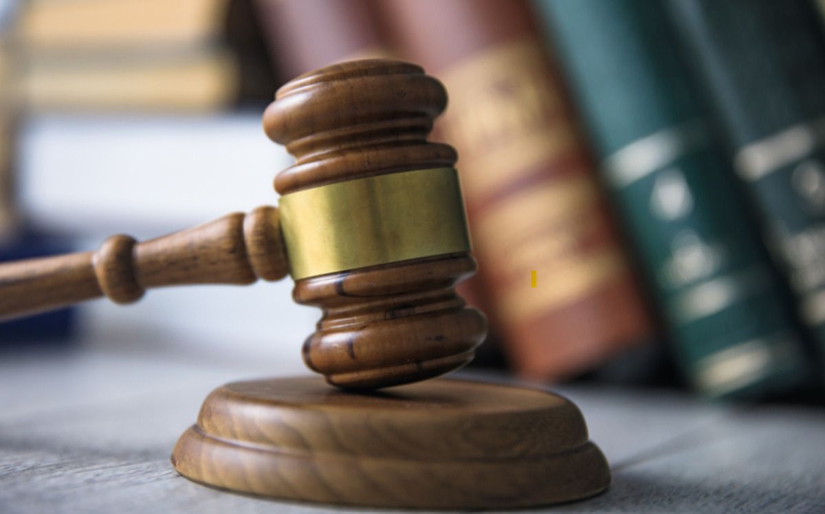 CZ Threatens to Sue Senator Warren for Defamation Claims