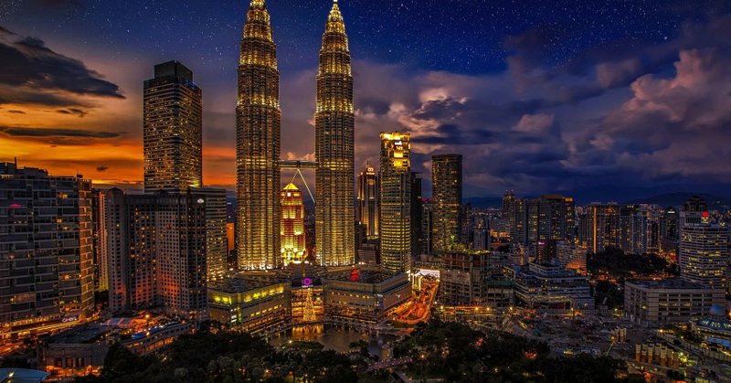 马来西亚央行启动了一项为期三年的现实世界资产代币化计划，成立了数字资产创新中心和行业工作组，旨在探索从供应链金融到伊斯兰金融等一系列应用场景。该计划的目标是在2026年完成概念验证和试点项目，并在2027年扩大试验范围。