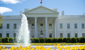 白宫正在考虑是否允许国税局访问美国人的海外加密货币钱包