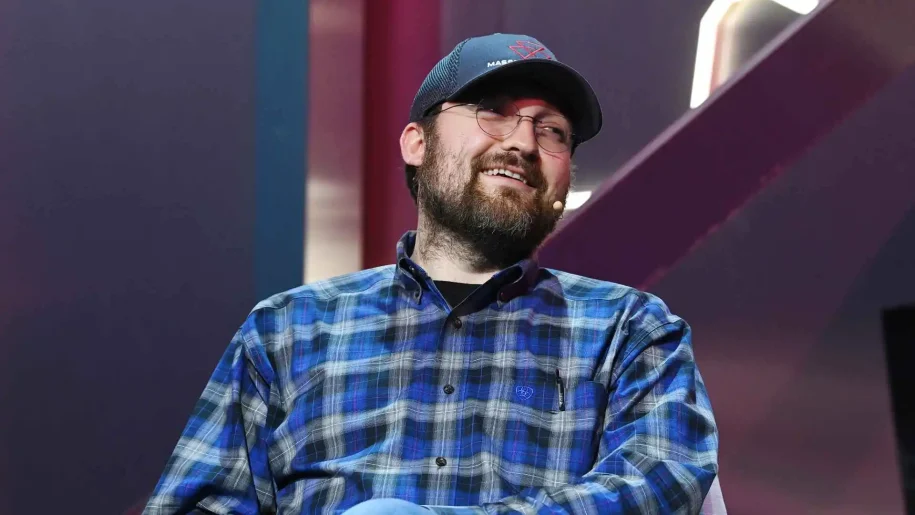 Cardano宣布推出NIGHT代币，交易员密切关注ADA在0.30美元附近的反应。