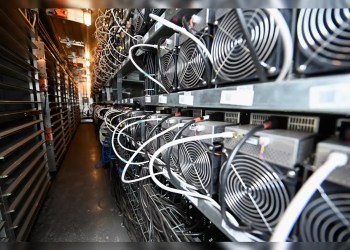 比特币挖矿：算力创纪录、价格下跌，但盈利能力却在下降