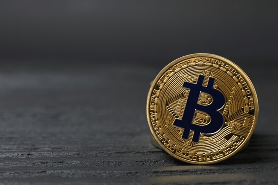 比特币SOPR揭示长期持有者大规模获利了结——比特币有麻烦了吗？