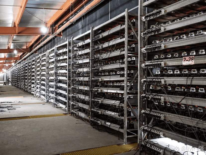 Here's a little-known fact about Bitcoin mining!

Did you know how long it takes for a Bitcoin mining rig to mine 1 BTC?

The answer is: 【13 years】
And that's under ideal conditions—no sudden power outages, no malfunctions, no difficulty increases, and no electricity costs.

Why does it take so long? Let me break it down for you:

🧊 Taking Avalon A1566HA as an example:

• Hashrate: 480T

• Total network hashrate: Approximately 1.08Z (= 1,080,000T)

• Block reward: 3.125 BTC

• Daily network output: 450 BTC/day

Converting to:

480T / 1.08Z ≈ 0.0000444 of the total network hashrate

Daily output ≈ 450 × 0.0000444 ≈ 0.01998 BTC/year

In other words:
A 480T machine would need approximately 13 years to mine 1 BTC.

And this is under "perfect conditions"—
It doesn't include:

❌ Electricity costs

❌ Hosting fees

❌ Mining farm costs

❌ Equipment depreciation

❌ Continuously increasing difficulty

In reality, it will only take longer, not shorter.

This is why experienced miners never try to achieve a miracle with a single machine:

• They compete on electricity prices; the cheaper the electricity, the greater the advantage.

• They compete on hosting costs.

• They compete on scale and efficiency.

• They compete on the long-term cycle, not on getting rich overnight.

True mining is never about fantasizing about getting rich quick,

but rather a race against time, cost, and difficulty.

If you've always thought "one mining rig mines one Bitcoin every few months,"

today might make you think twice.