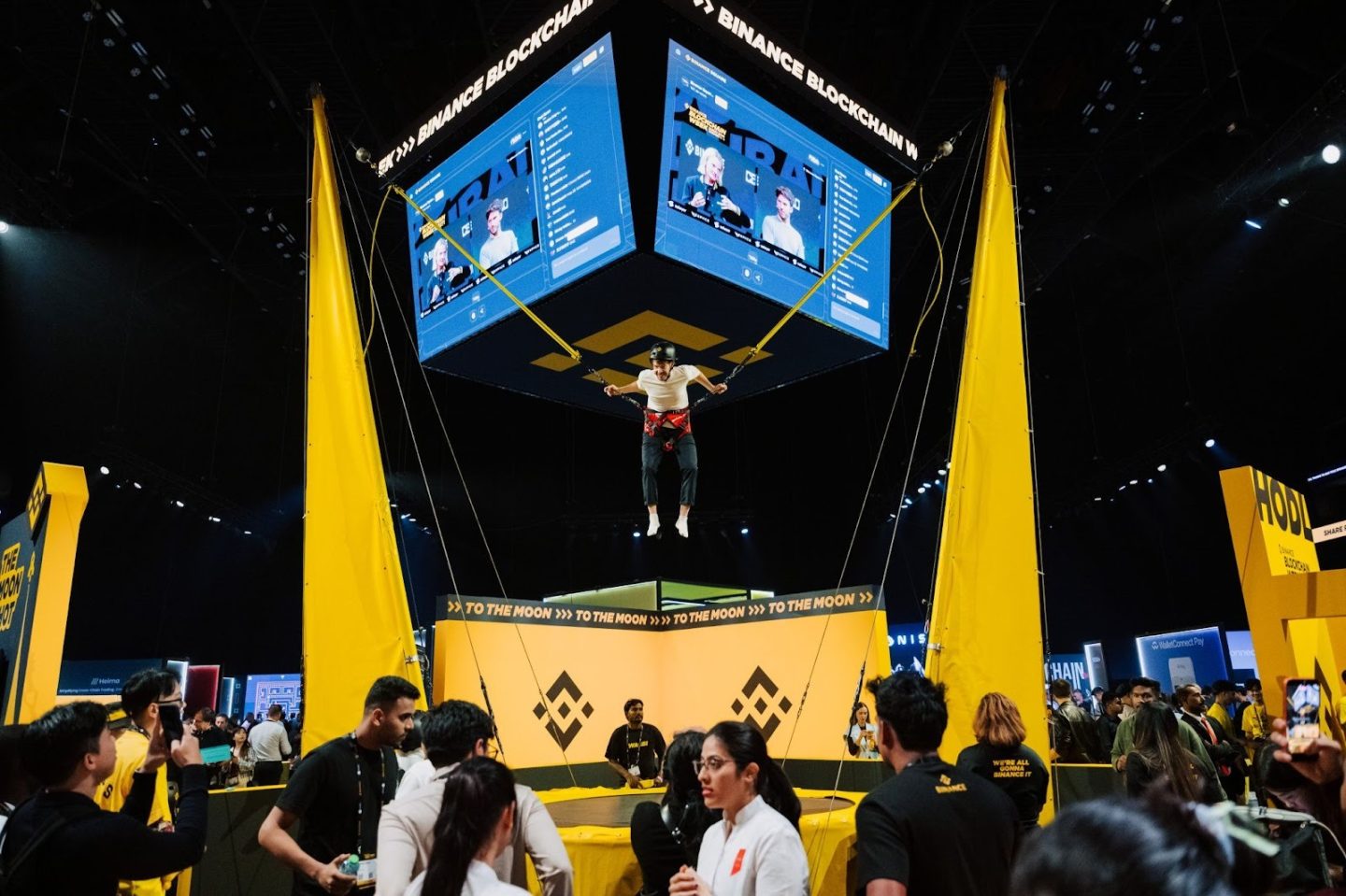 三亿用户之后，2025 年的币安与加密纳斯达克