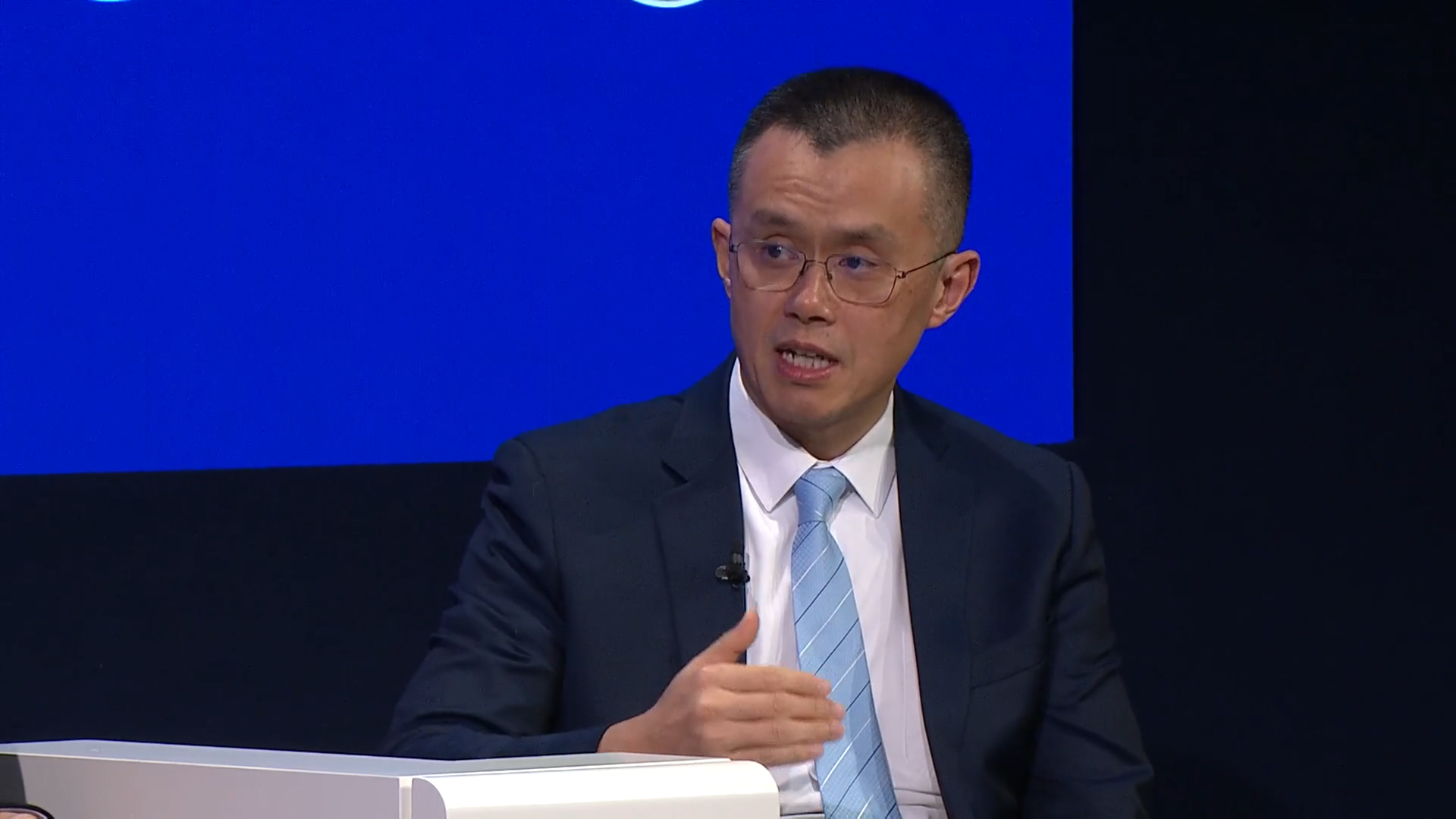 CZ达沃斯发言：在这里，我想冒犯一下传统银行