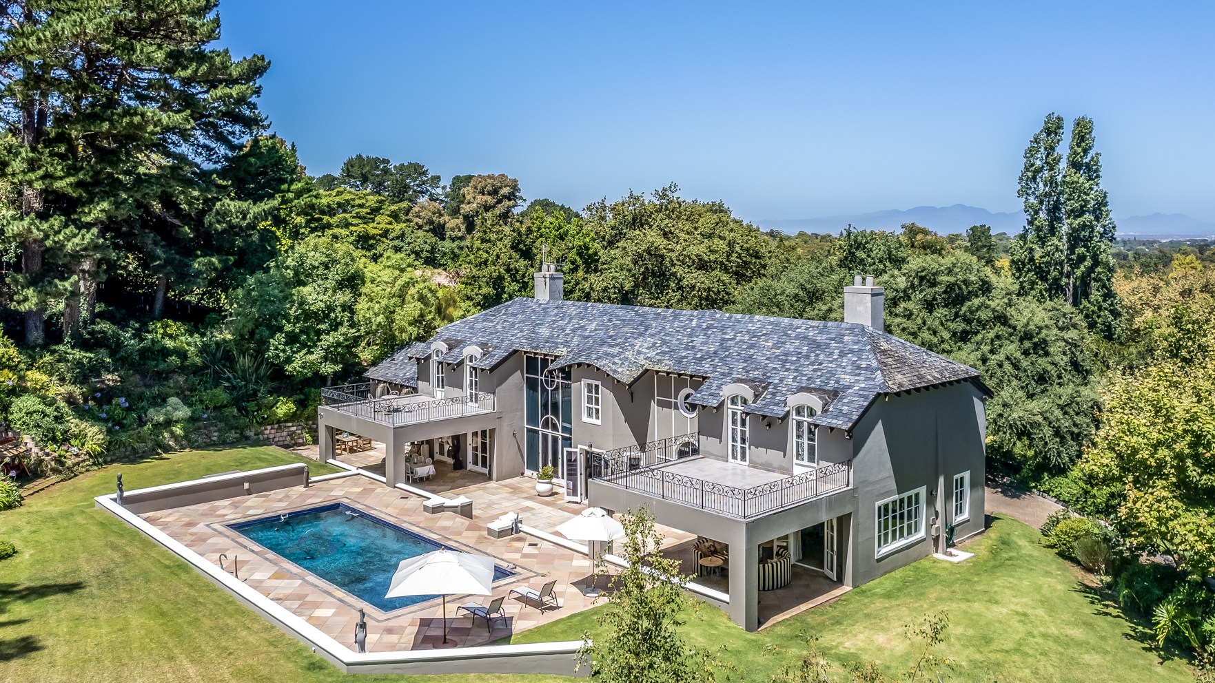 Want To Buy a $1 Million Home? Here’s the Salary You Need For a Loan