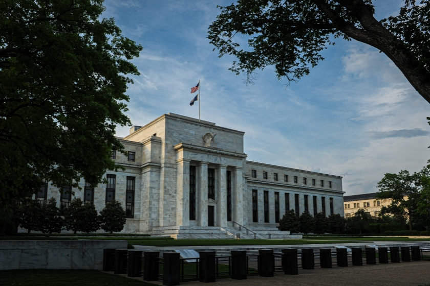 美联储内部分歧加剧,通胀居高不下——加密货币市场等待明朗化