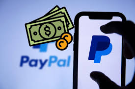 一边卖资产，一边抢银行牌照，PayPal到底在急什么？