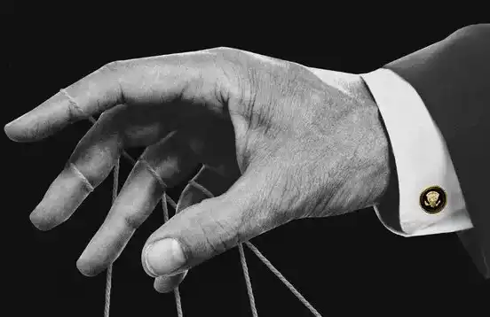 美国把人家总统都抓走了，特朗普旗下平台说这不算“侵略”