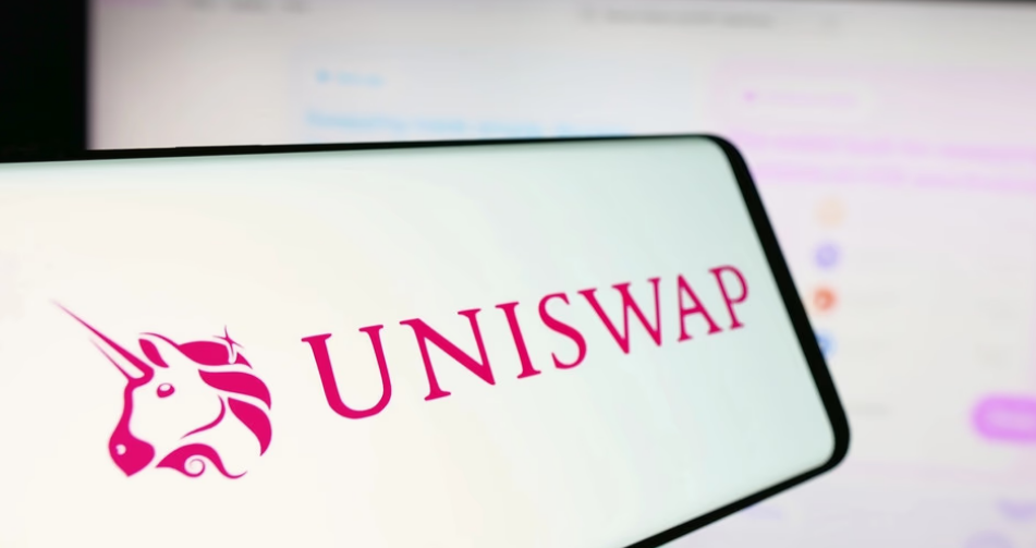 Uniswap费用开关落地后：这场DeFi变革的“成绩单”够看吗？