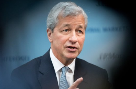 摩根大通CEO：竞争对手正在做“蠢事”，像极了2008年前夜