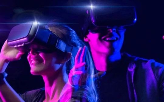 元宇宙正在因AI的兴起而衰落吗？